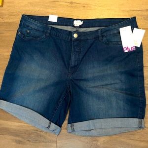 JunaRose sz22 stretch jean shorts with cuff